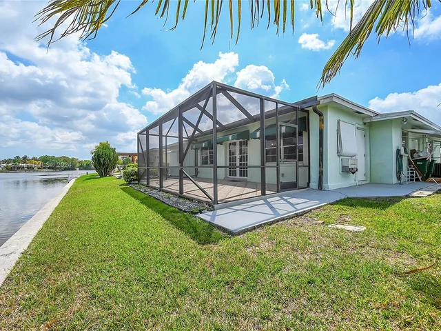 6801 NW 58th Ct, Tamarac FL 33321