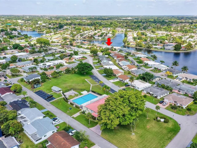 6801 NW 58th Ct, Tamarac FL 33321