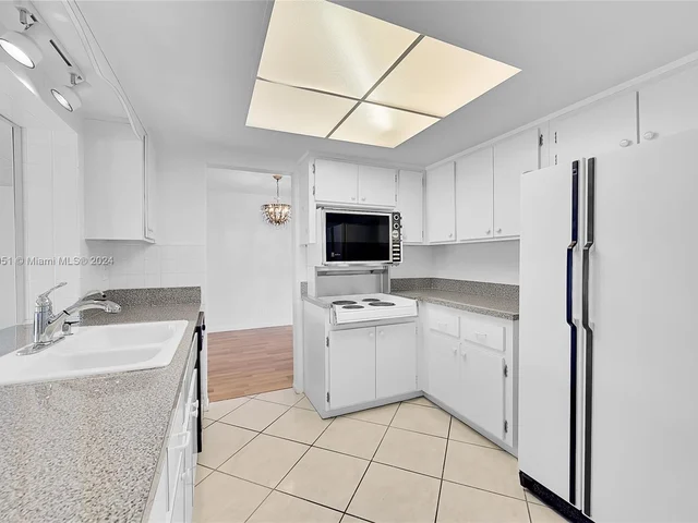 6801 NW 58th Ct, Tamarac FL 33321