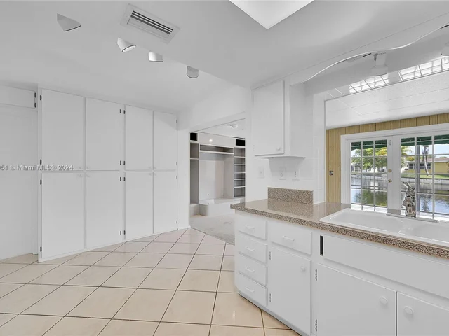 6801 NW 58th Ct, Tamarac FL 33321