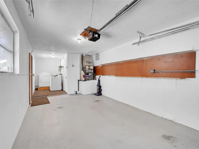 6801 NW 58th Ct, Tamarac FL 33321