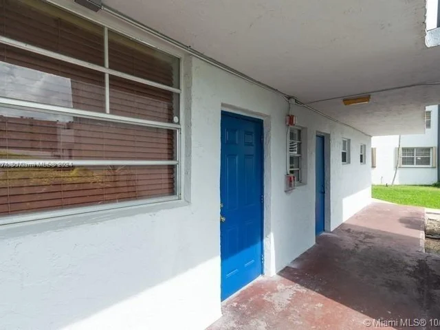 14180 SW 84th St # G, Miami FL 33183