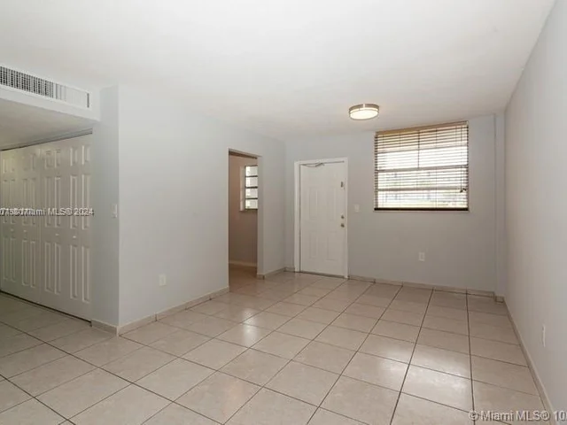 14180 SW 84th St # G, Miami FL 33183