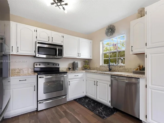 9496 Boca Gardens Pkwy # A, Boca Raton FL 33496