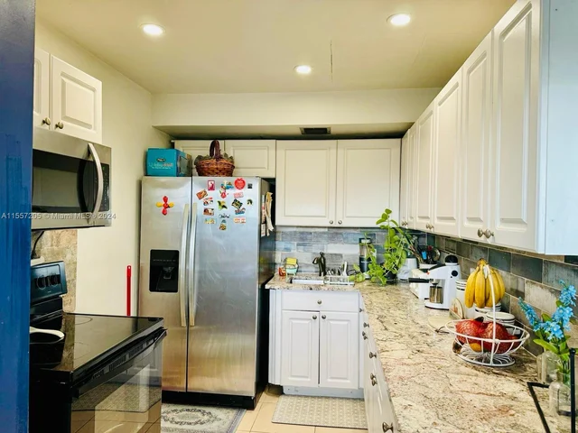 300 SW 134th Way # 413E, Pembroke Pines FL 33027