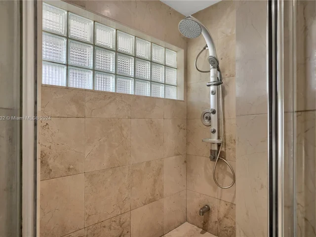 10045 SW 124th St, Miami FL 33176