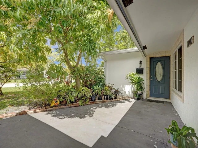 1400 NW 55th Ave, Lauderhill FL 33313