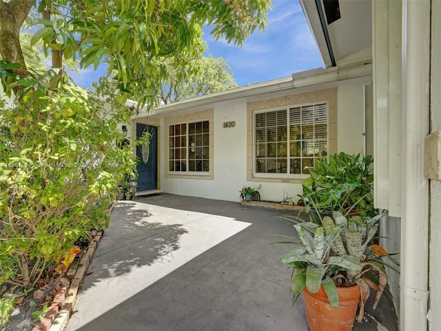 1400 NW 55th Ave, Lauderhill FL 33313