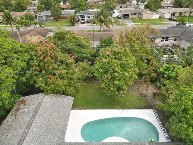 1400 NW 55th Ave, Lauderhill FL 33313