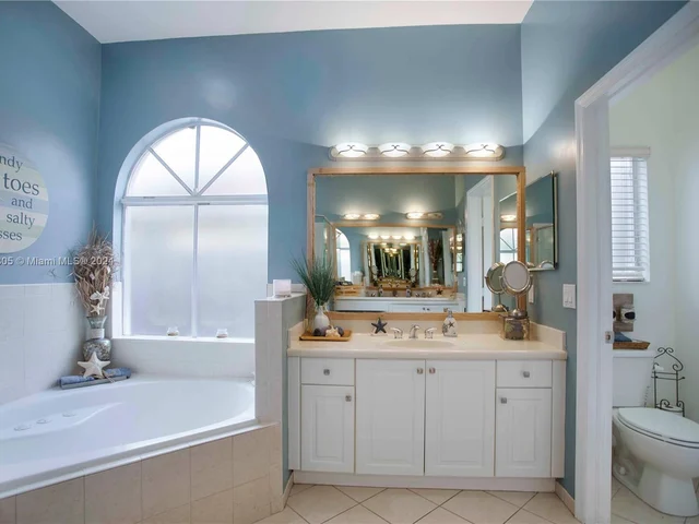 1381 SW 155th Ave, Miami FL 33194