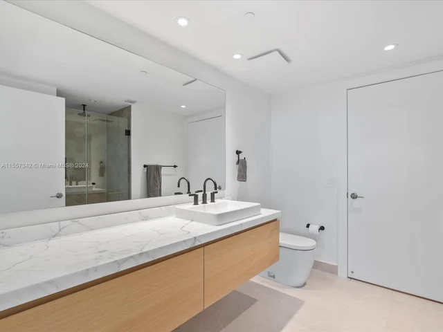 495 Brickell Ave # 2305, Miami FL 33131