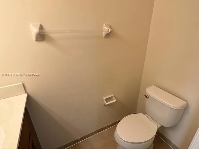 8900 NW 97th Ave # 207, Doral FL 33178