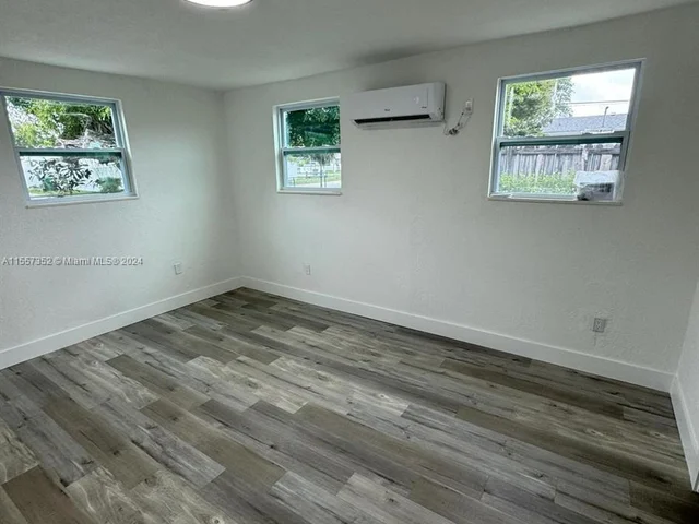 1865 NW 131st St, Miami FL 33167