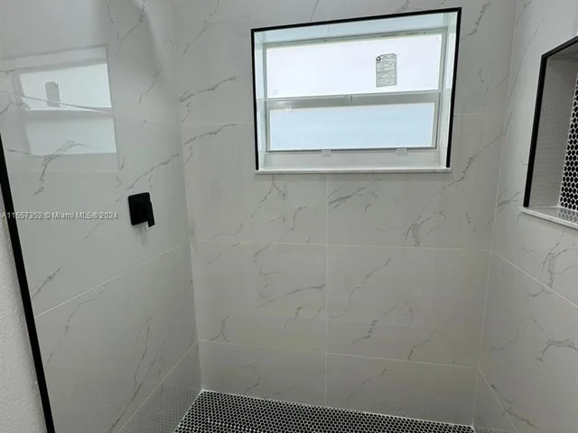 1865 NW 131st St, Miami FL 33167