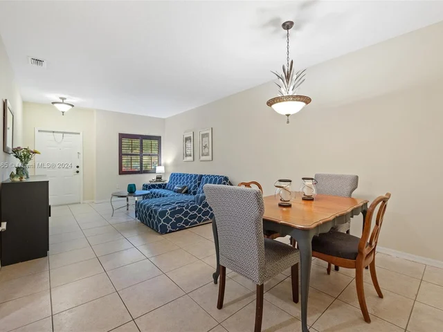 2316 SE 24th Ave # 2316, Homestead FL 33035