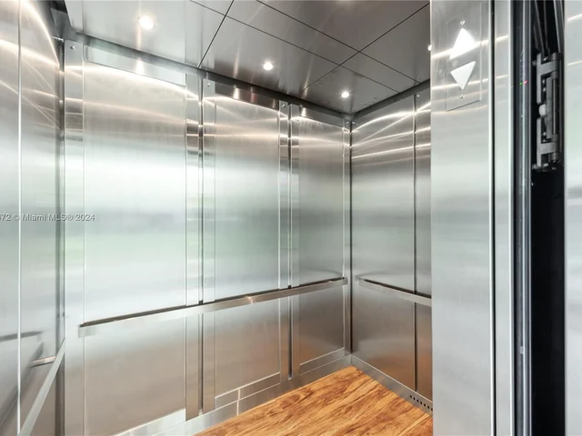 2021 Meridian Ave # 8, Miami Beach FL 33139