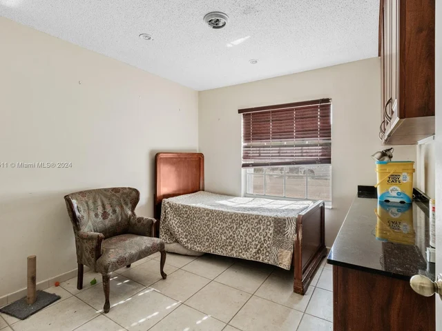 990 NW 131st Ave, Miami FL 33182