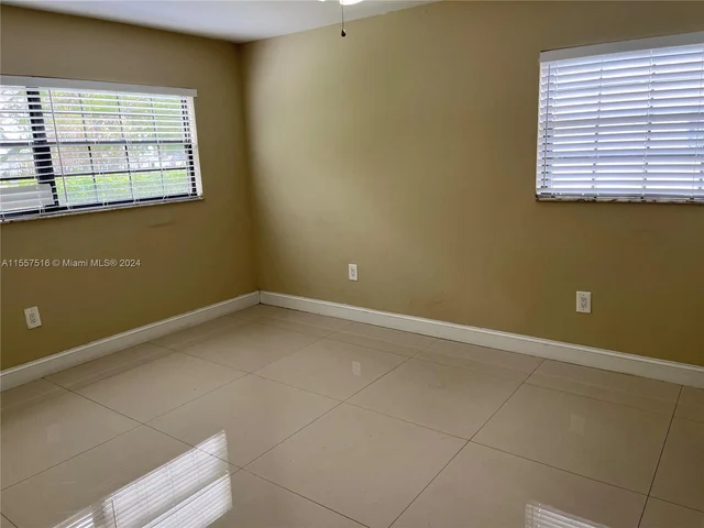 18995 NW 62nd Ave # 107, Hialeah FL 33015