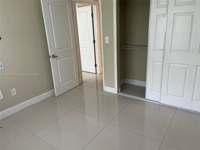 18995 NW 62nd Ave # 107, Hialeah FL 33015