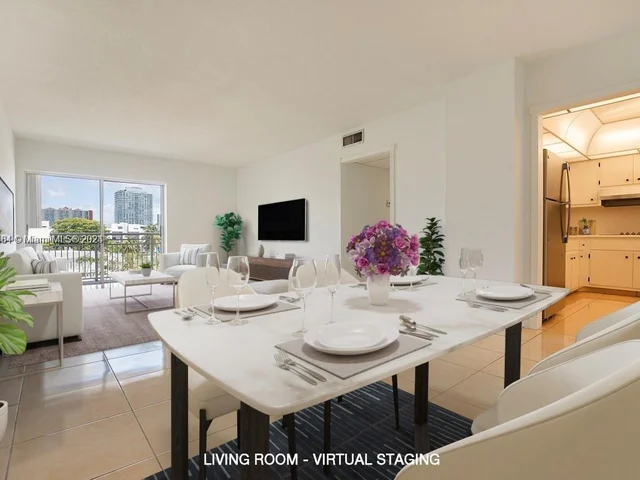 400 Kings Point Dr # 424, Sunny Isles Beach FL 33160