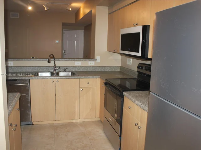 2351 W Preserve Way # 207, Miramar FL 33025