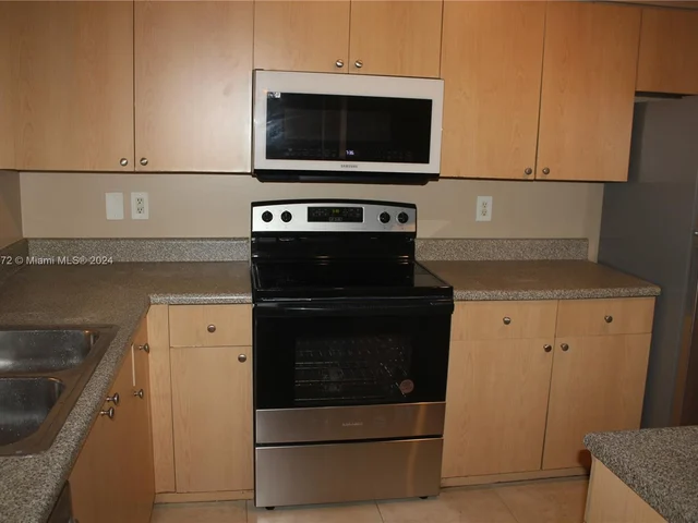 2351 W Preserve Way # 207, Miramar FL 33025