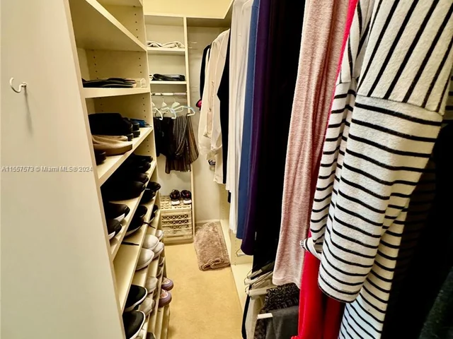 3610 Yacht Club Dr # 906, Aventura FL 33180