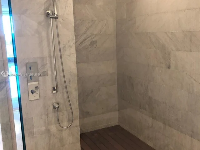 10203 Collins Ave # 605, Bal Harbour FL 33154