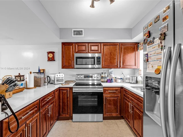 14915 SW 80th St # 215, Miami FL 33193