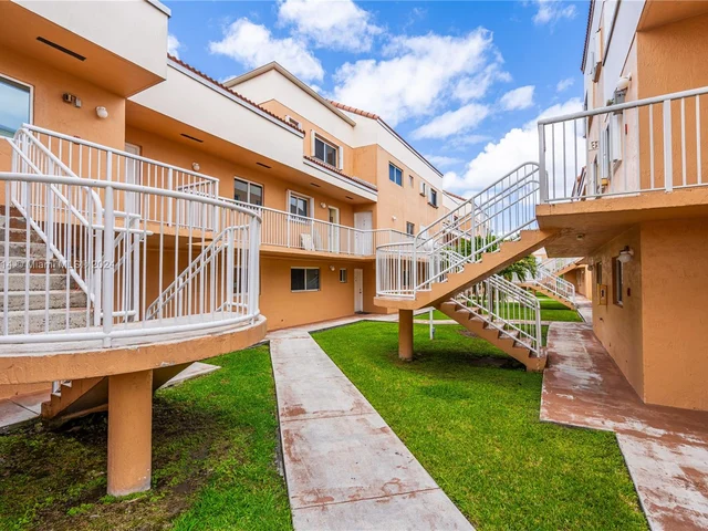 14915 SW 80th St # 215, Miami FL 33193
