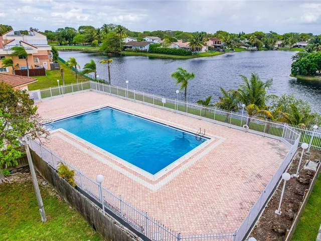 14915 SW 80th St # 215, Miami FL 33193