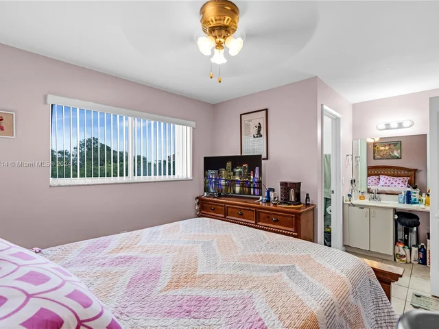 14915 SW 80th St # 215, Miami FL 33193