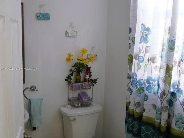 11332 SW 239th St, Homestead FL 33032