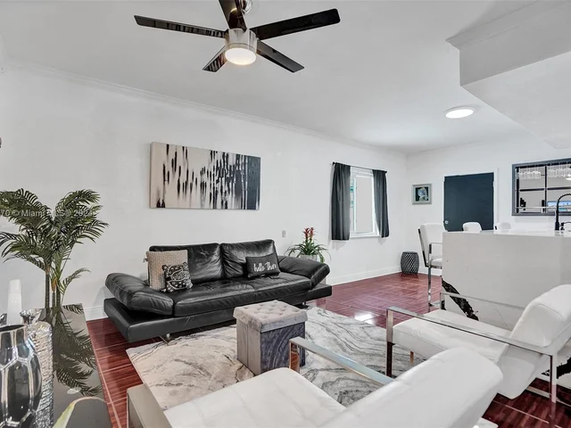 7901 Venetian St, Miramar FL 33023