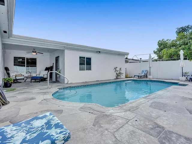 7901 Venetian St, Miramar FL 33023