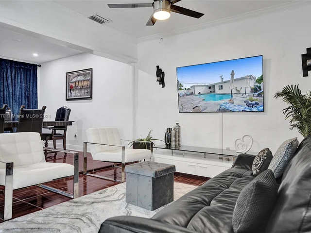 7901 Venetian St, Miramar FL 33023