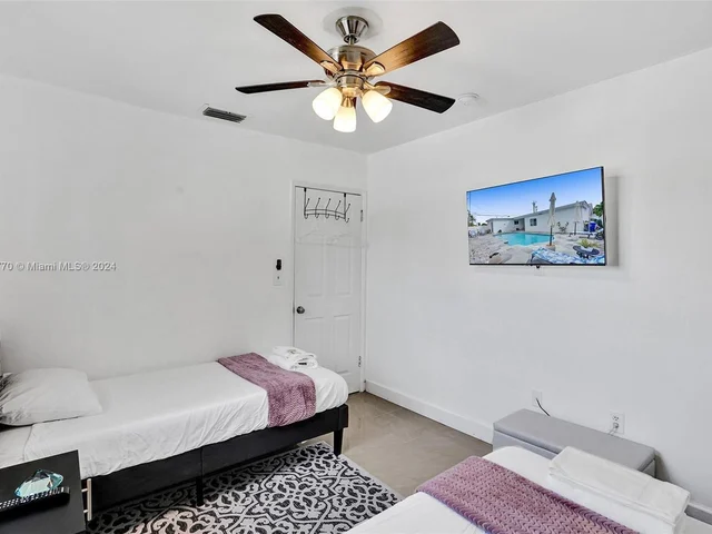 7901 Venetian St, Miramar FL 33023