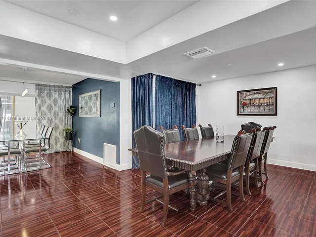 7901 Venetian St, Miramar FL 33023