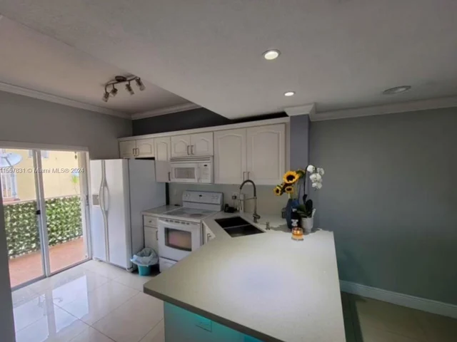 7497 W 22nd Ave # 205, Hialeah FL 33016