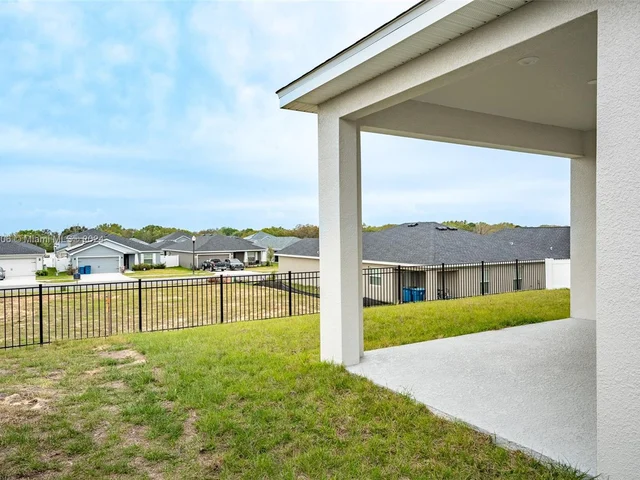 2025 Noble Dr, Davenport FL 33837