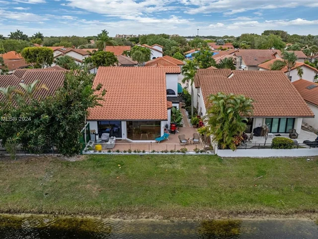 23137 Via Stel, Boca Raton FL 33433