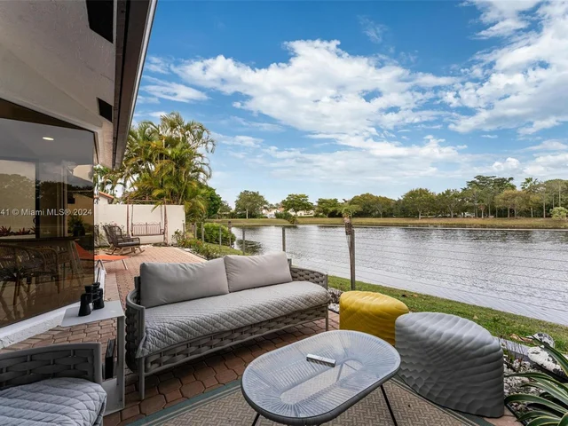 23137 Via Stel, Boca Raton FL 33433