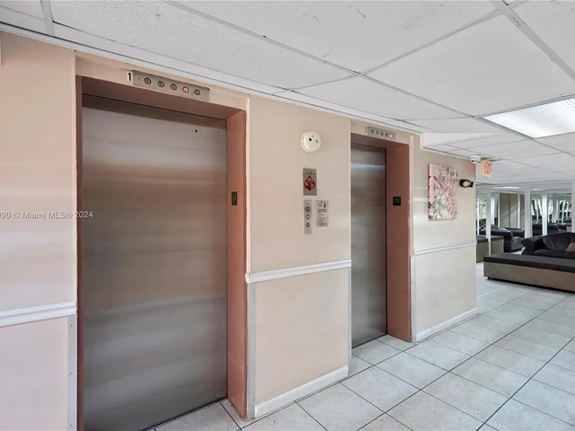 501 Three Islands Blvd # 511, Hallandale Beach FL 33009