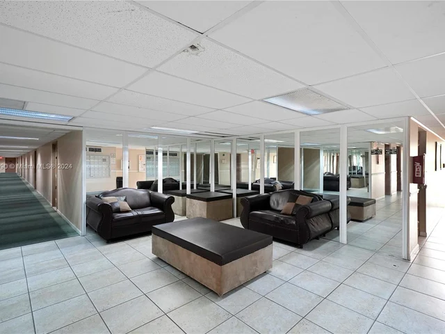 501 Three Islands Blvd # 511, Hallandale Beach FL 33009