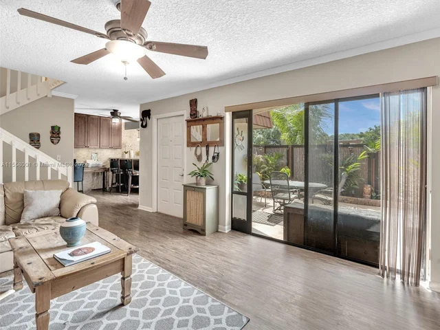 11887 SW 12th Pl # 11887, Davie FL 33325