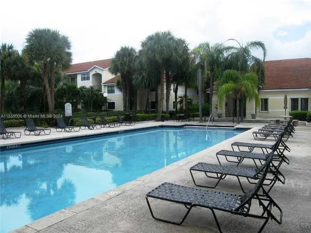 510 S Park Rd # 10, Hollywood FL 33021