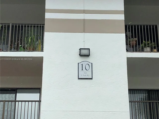 510 S Park Rd # 10, Hollywood FL 33021