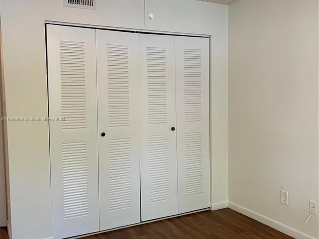 510 S Park Rd # 10, Hollywood FL 33021