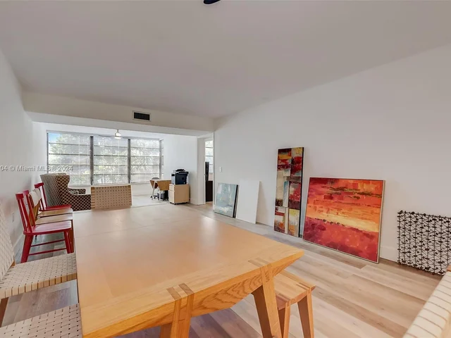 1506 Whitehall Dr # 306, Davie FL 33324