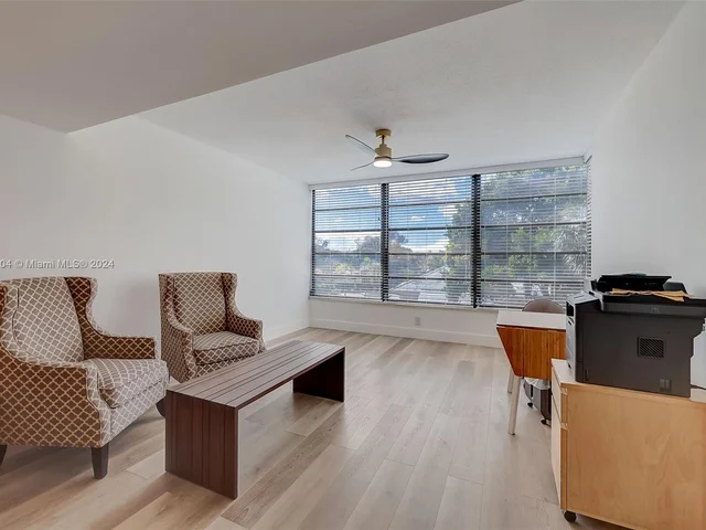 1506 Whitehall Dr # 306, Davie FL 33324